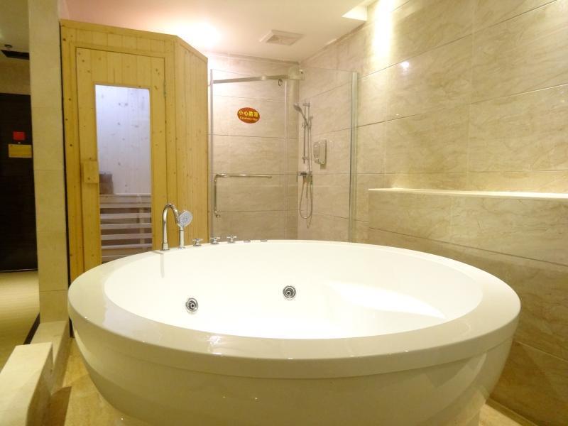 Xilaifeng Hotel Nanning Exterior photo